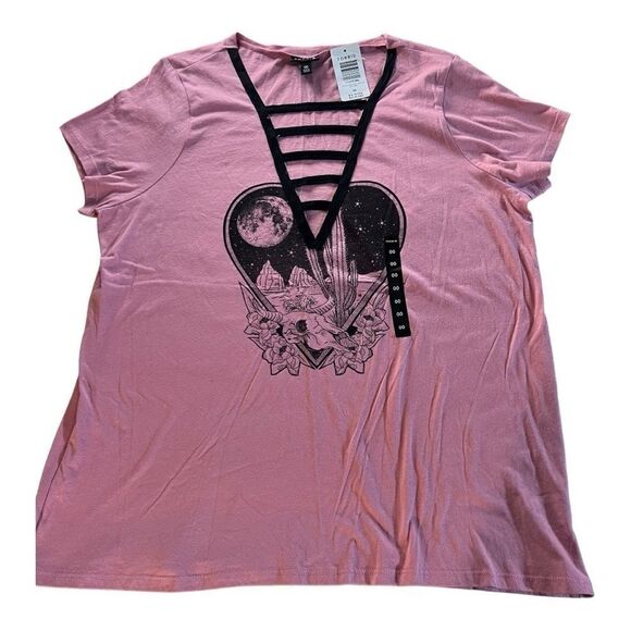 Torrid pink dessert skull moon tee size 00 M 10 - Picture 2 of 6